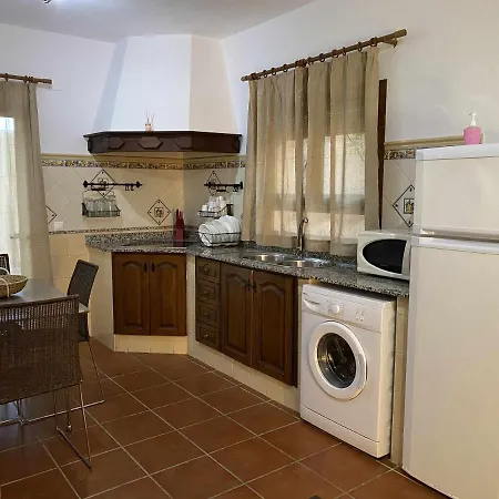 Chalé Casa Con Jardín Privado Hasta 7 Personas Y Piscina Compartida