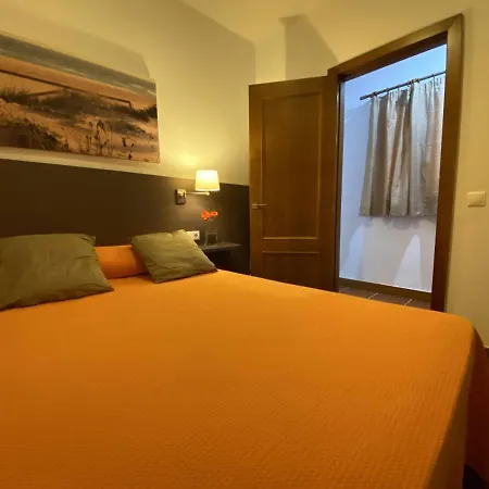 Chalet Casa Con Jardín Privado Hasta 7 Personas Y Piscina Compartida